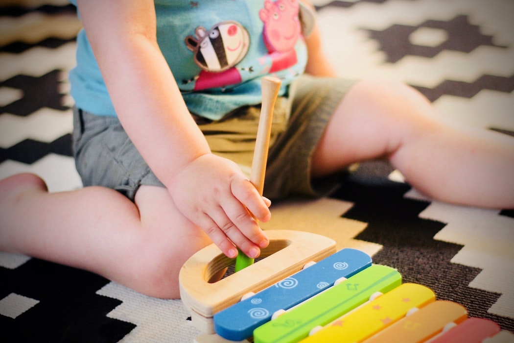 Expert Tips for Entertaining a Toddler During Lockdown While Caring for a Newborn Baby  image