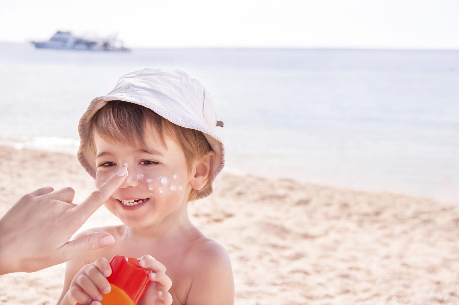 How To Protect Your Baby's Skin During The Summer  image