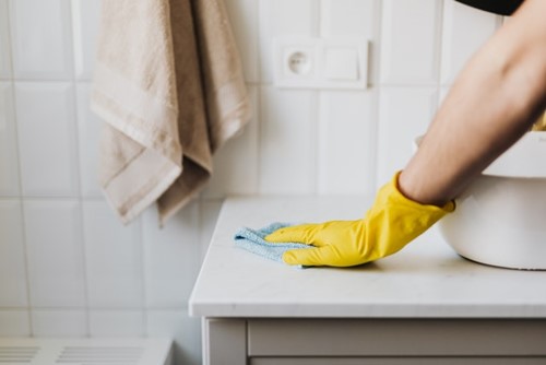 Which is better - One-off or regular domestic cleaning  image