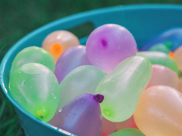 Funnel Color Random Yamix 1000 Pack Water Balloons Latex Water Bomb Balloons Fight Games for Kids Adults 