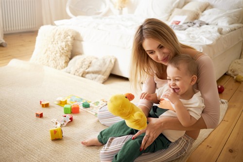 Managing Toddlers with Professional Babysitters  image