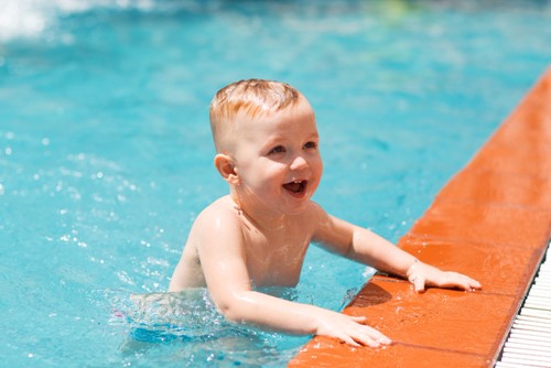 5 Things You Can Do To Help Your Child's Fear Of Water  image