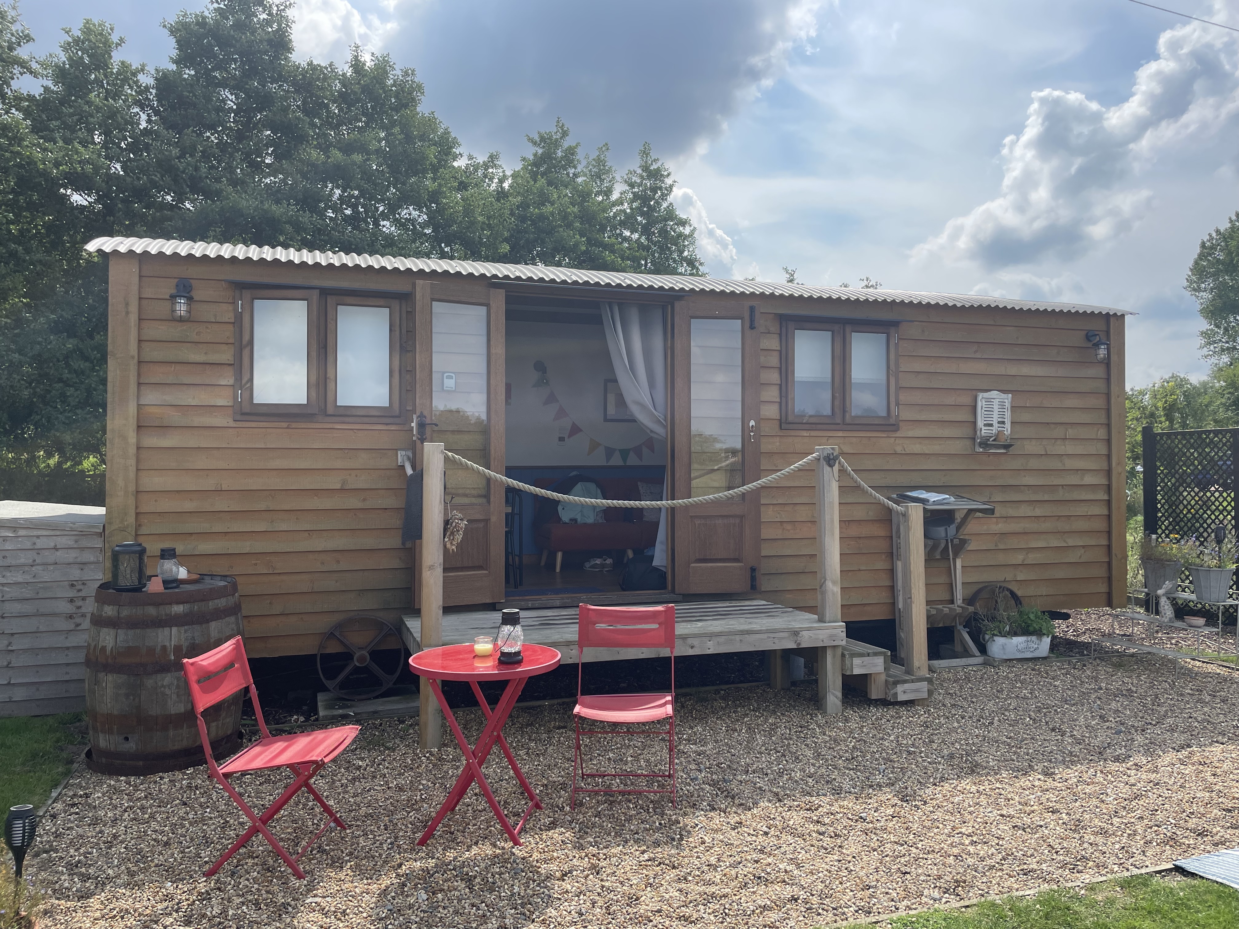 Review: Meadow View Glamping Suffolk  image
