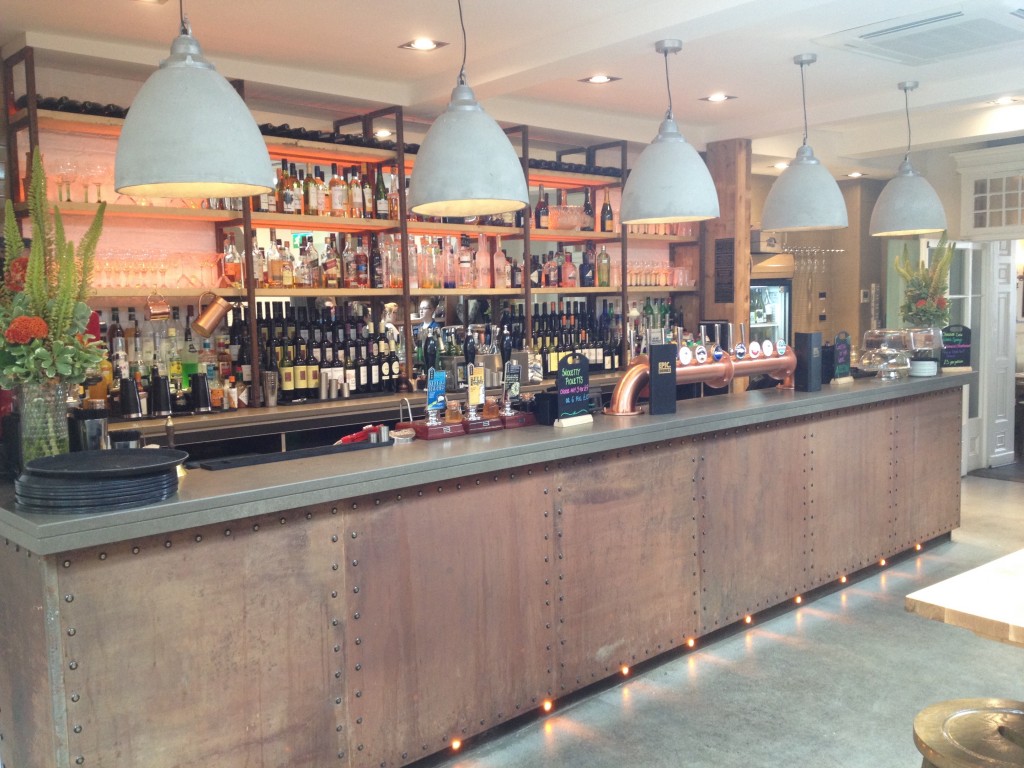 The Bar at 185 Watling St